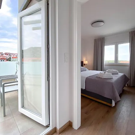 Marisa Hvar Iii Apartment *